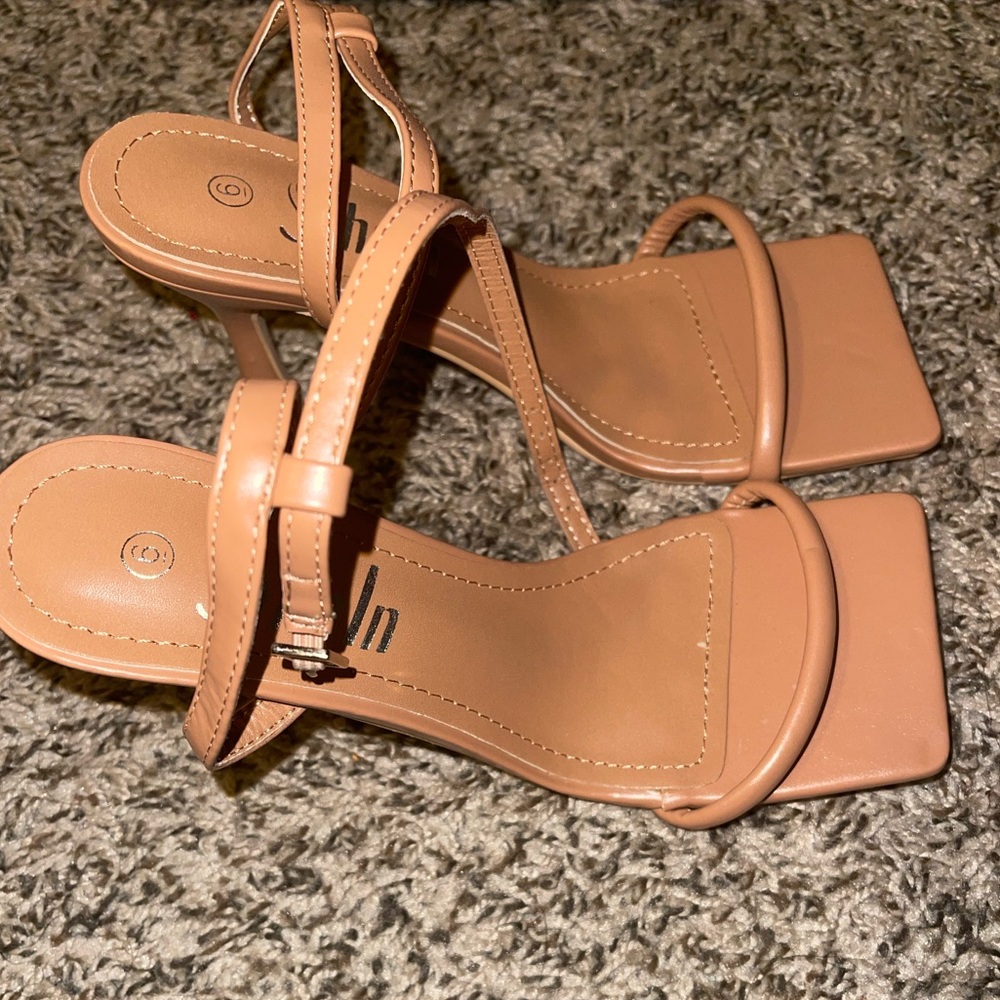 SHEIN Tan square toe heel